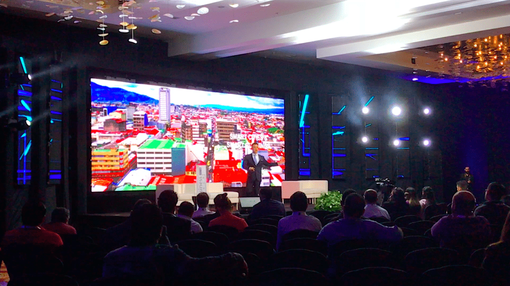 Scott Amyx Speaking in Costa Rica